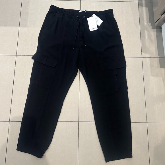 NEW Banana Republic Sport Cargo Pants - Picture 1 of 6